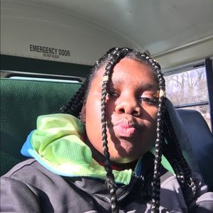 Meet your Posher, Adrienne